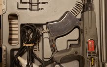 SENCO DS200-AC Duraspin Screw Fastening System in case and in excellent condition, with manuals
