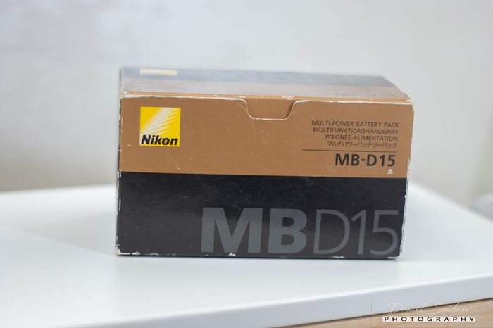 MB-D15, Multi Battery Power Pack / Grip for D7100 & D7200 Digital Camera