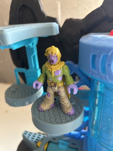 Imaginext Dc with figures , car  moto etc