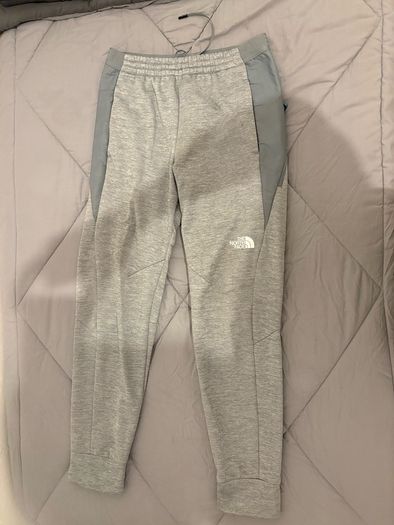 The north face mens joggers small