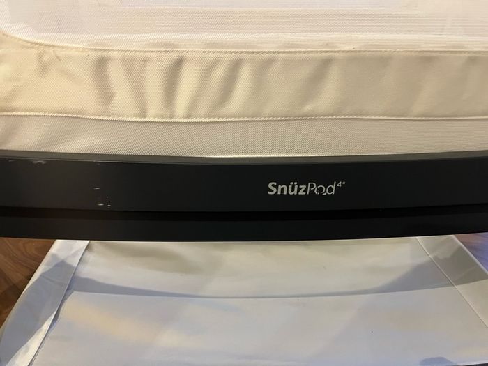 Baby Crib Snooze pod4