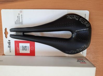 Selle Italia Novus SuperFlow Endurance TM Saddle Black