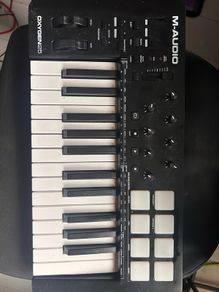 M-Audio Oxygen 25