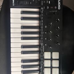 M-Audio Oxygen 25