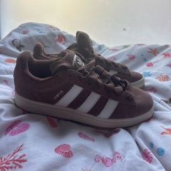 Women's adidas campus