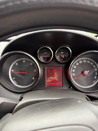 2012 Opel Astra