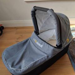 Out and about bassinet