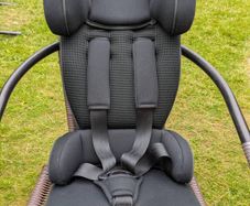 Urban Kanga travel car seat 9kg to 18 kg