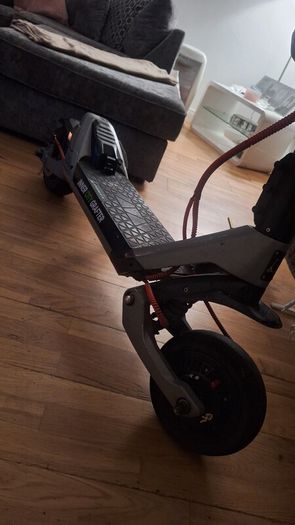 E Scooter: 2025 Inner City Grafter Dual Motor Scooter.  2400w In Dual Mode. Comes With Warranty And Original Fast Charger, + More Extras. Had Very Little Use Scooter Is Mint. Very Powerful Scooter. WOULD TRADE FOR A GOOD KUKIRIN G3 PRO OR A FRESH G2 MASTE