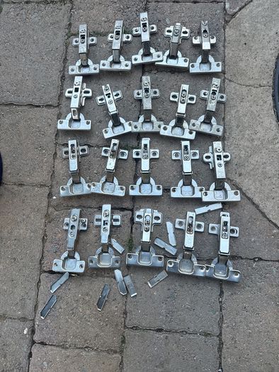 cabinet hinges