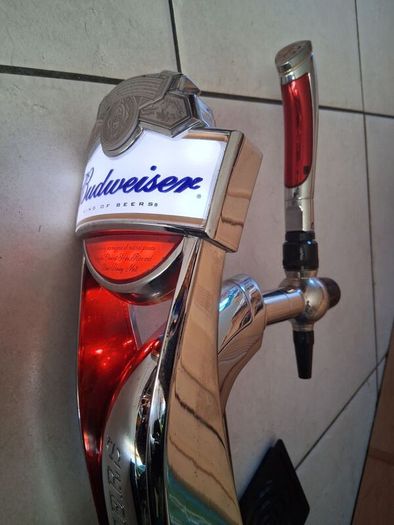 Light Up Budweiser tap tower beer pub
