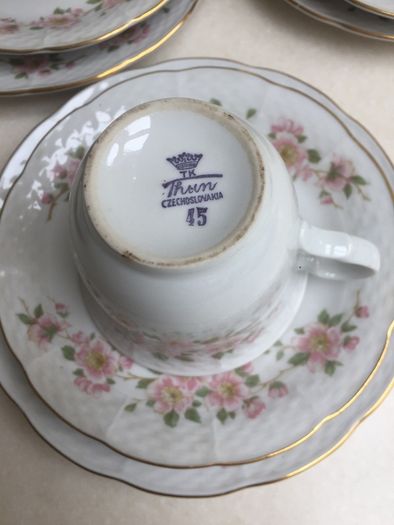Royal Thun Czechoslovakia tea set