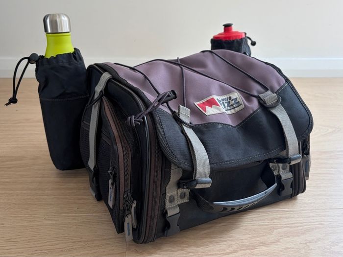 Tanax MotoFizz expandable seat bag/luggage