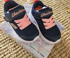 Skechers Toddler  UK 4/Eur 21