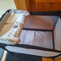 Jolie travel cot