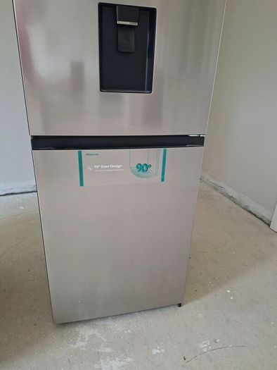 Hisense fridge freezer