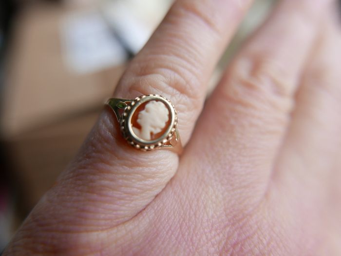 Vintage 9c Yellow Gold 375 Framed Cameo Ring 1,1g