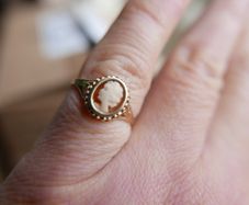 Vintage 9c Yellow Gold 375 Framed Cameo Ring 1,1g