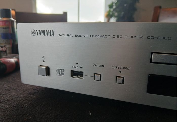 Yamaha CD-S300 CD Player