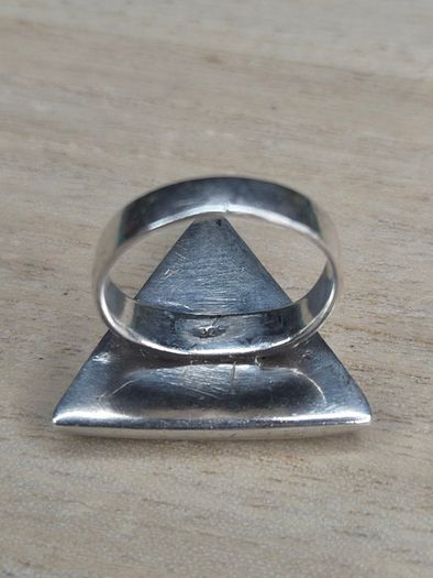 Vintage Sterling Silver Triangular Abalone Shell Ring