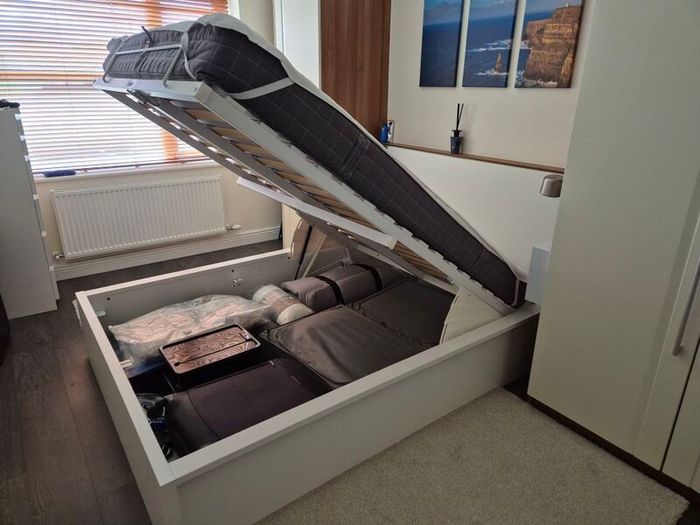 Ottoman bed and mattress