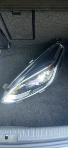 Near brand new ford fiesta 2018 front left headlight