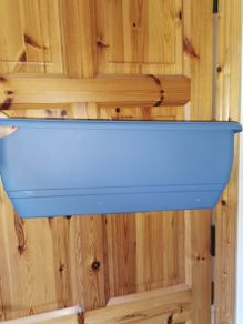 Large Flower Pot - excellent for indoor & outdoor plants