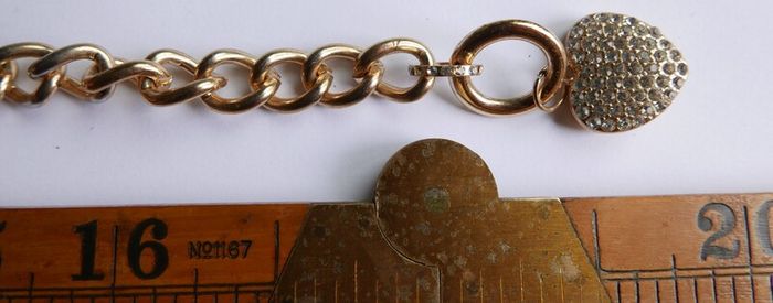 Guess Gold Tone Toggle Puffed Heart Charm Necklace Rhinestone Length 20"