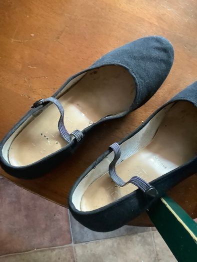 Dance shoes