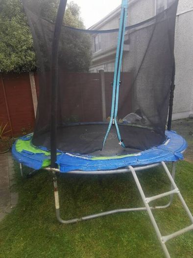 Trampoline