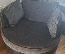 Swivel chair