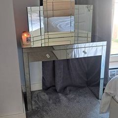 bedroom unity unit and side dressers
