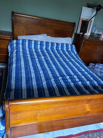 double sleigh bed and matching bedroom suite