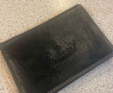 Richard Day wallet