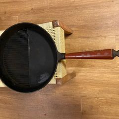 Handmade cast iron grill/frying pan