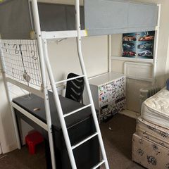 bunk bed