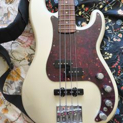 Fender PJ bass