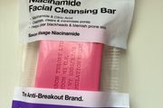 Carbon Theory Niacinamide Facial Cleansing Bar for blemish-prone skin