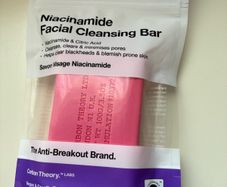 Carbon Theory Niacinamide Facial Cleansing Bar for blemish-prone skin