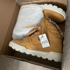 DC shoes boots with faux fur/water resistant/mustard