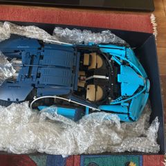 LEGO Technic Bugatti Chiron 42083