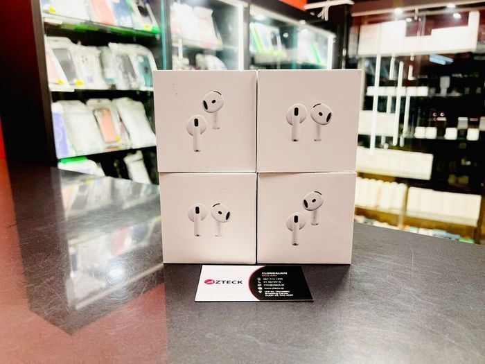 Airpods 4