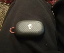 Candy skull earbuds