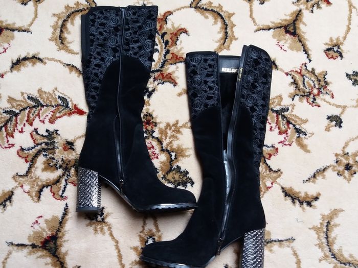 Ladies black boots high heel genuine suede UK3 with lace