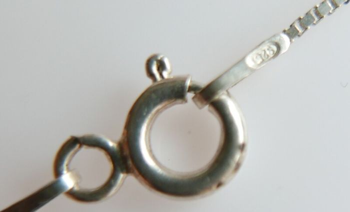 Vintage 925 Sterling Silver heart pendant necklace, length 16" - 2.0g