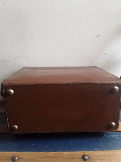 Vintage Doctors case