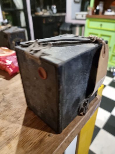Antique cameras [brownie, futura, coronet]
