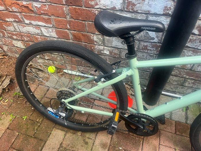 Ridgeback Hybrid Bike
