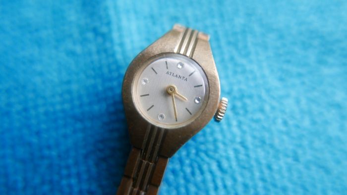 Vintage Atlanta Ladies Watch Tested And Works (good condition)