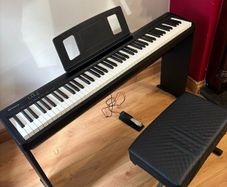 Roland FP-10 Digital Piano Bundle